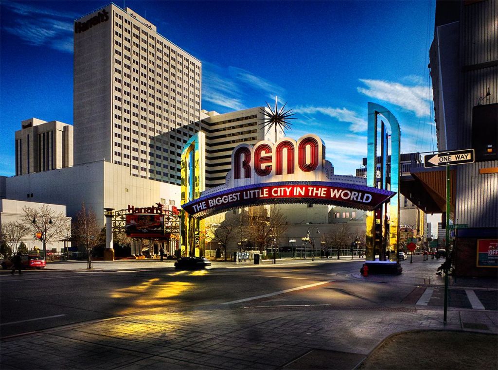 Image of the Reno arch looking south on a blue-sky day.